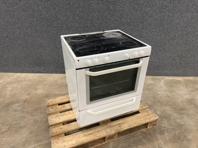 1477088-2 Stove Electrolux EKC70010W
