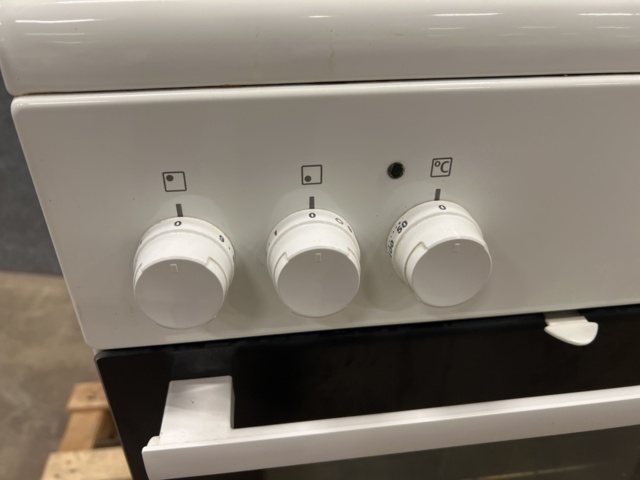 1477109-3 Stove - Electrolux