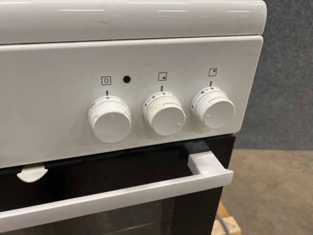 1477109-4 Stove - Electrolux