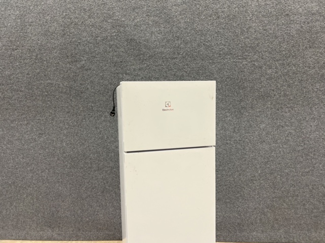 1477112-2 Fridge & freezer - Electrolux LTB1AF28W0