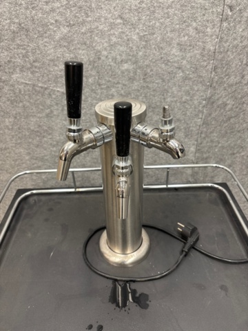 1442281-3 Beer cooler with tap - Mangrove Jack's BM168