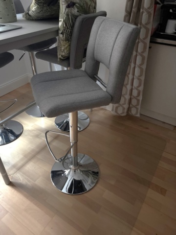 1443779-13 Möbler och köksutrustning