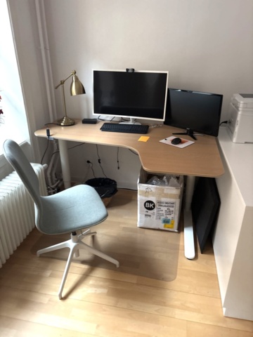 1443784-25 Kontorsinredning och elektronik -Skrivbord, stolar, skrivare, m.m