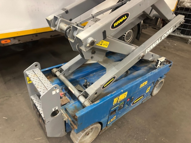 1477122-9 Saxlift Genie GS1930 -2013