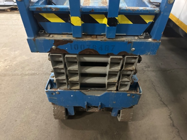 1477122-7 Saxlift Genie GS1930 -2013