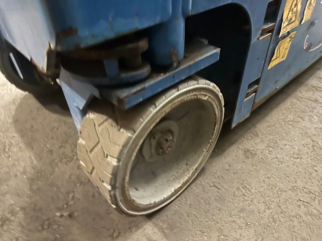 1477122-15 Saxlift Genie GS1930 -2013