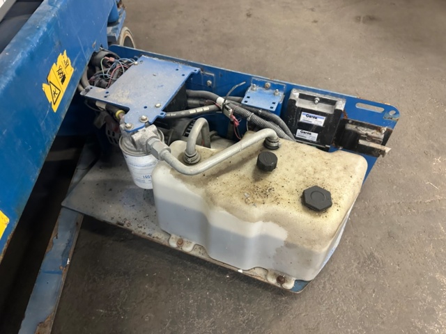 1477122-23 Saxlift Genie GS1930 -2013