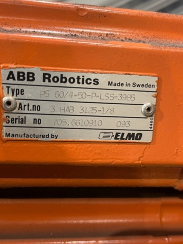 1421731-5 Svetsrobot med svetsbord - Robotics ABB IRB1400 ABB