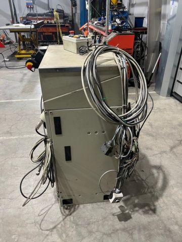 1421731-9 Svetsrobot med svetsbord - Robotics ABB IRB1400 ABB