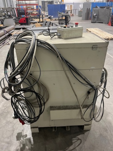 1421731-11 Svetsrobot med svetsbord - Robotics ABB IRB1400 ABB