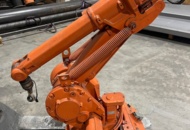 1421731 Svetsrobot med svetsbord - Robotics ABB IRB1400 ABB