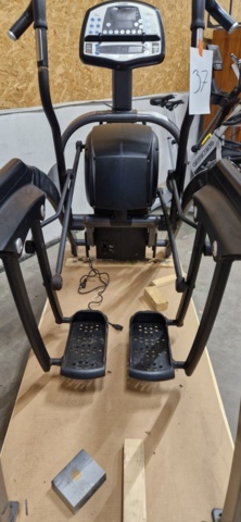 1477070-3 Cybex cross trainer