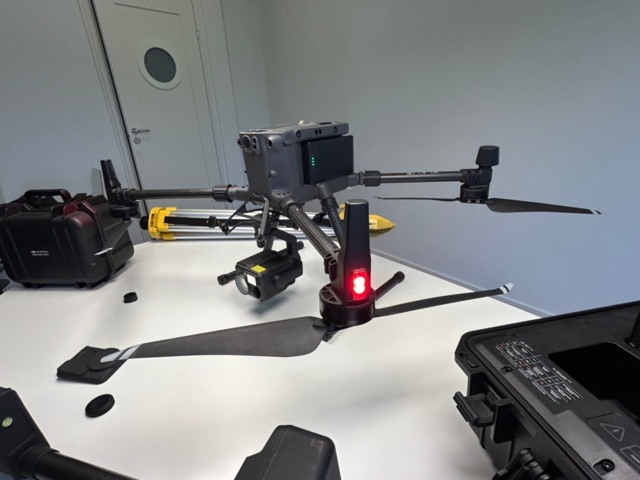 1411410-26 Drönare med tillbehör - DJI Matrice 300 RTK - 2020, få flygtimmar