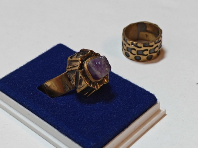 1400678-28 Large collection of bronze jewelry by designer Pentti Sarpaneva