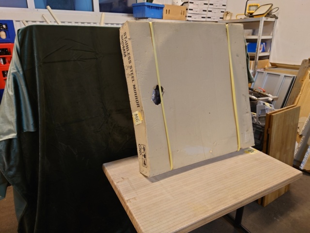 1477680-2 Stainless steel mirror – 800 x 800 mm (new)