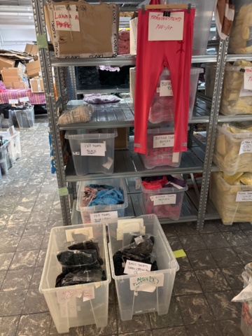 1409511-11 Large batch of stock from clothing store