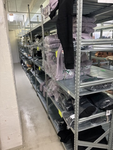 1409511-30 Large batch of stock from clothing store