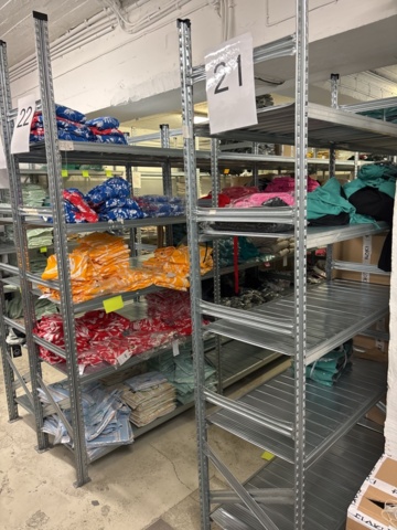 1409511-31 Large batch of stock from clothing store