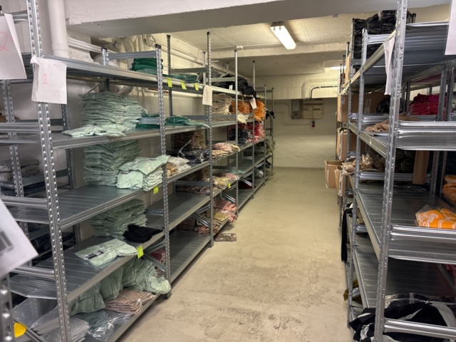 1409511-36 Large batch of stock from clothing store