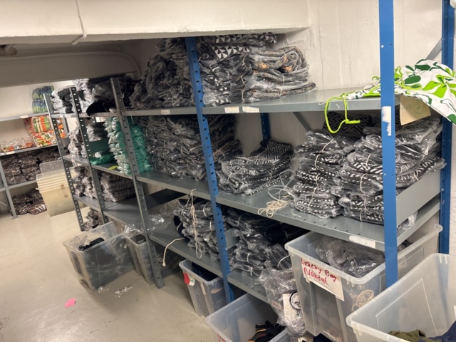 1409511-41 Large batch of stock from clothing store