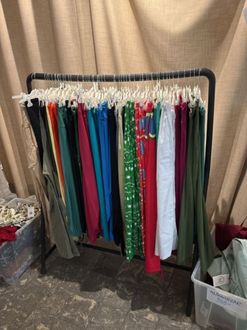 1409513-3 Miscellaneous store furnishings