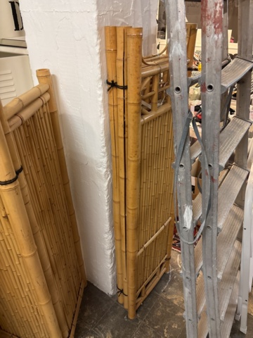 1409513-14 Miscellaneous store furnishings