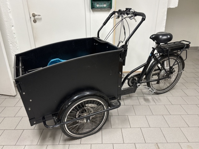 1409514-1 Electric transport bike - Cargobike