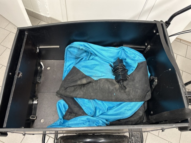 1409514-9 Electric transport bike - Cargobike