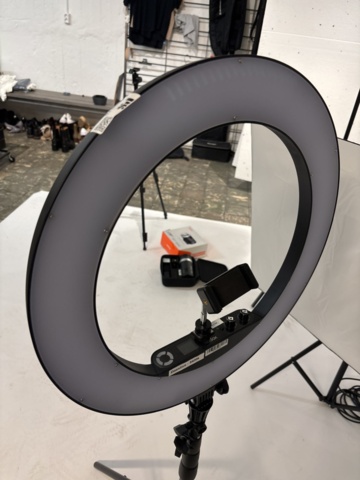 1409515-15 Photo studio equipment - Profoto, Godox, Elinchrom, etc.