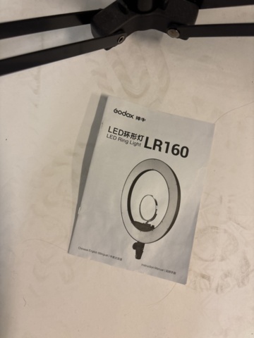 1409515-16 Photo studio equipment - Profoto, Godox, Elinchrom, etc.