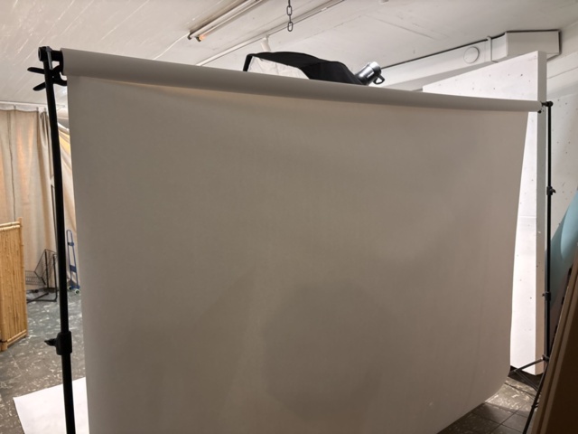 1409515-24 Photo studio equipment - Profoto, Godox, Elinchrom, etc.