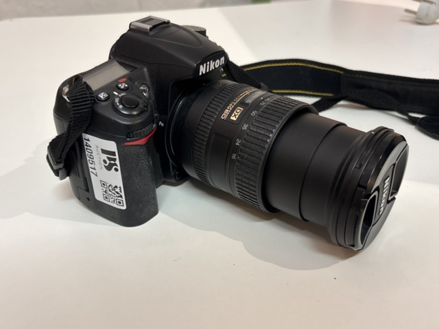 1409517-4 System camera with accessories - Nikon D7000