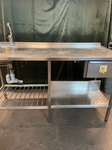 1477748-2 Stainless steel sink with hob