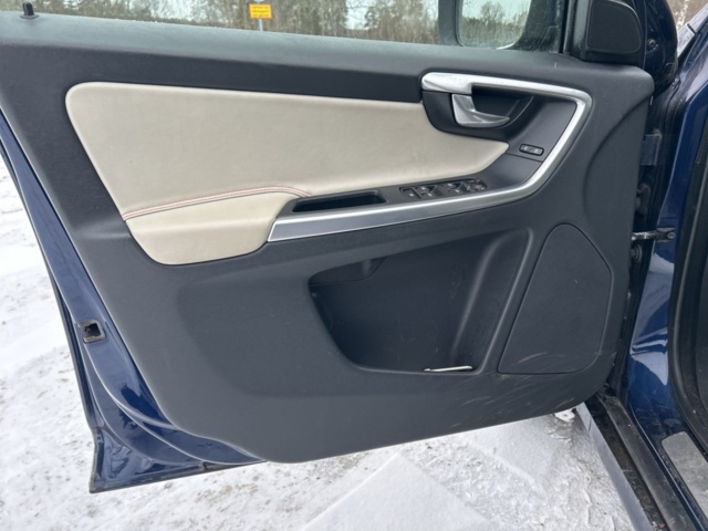 1454816-9 Volvo XC60 Polestar Optimisation D5 AWD Geartronic, 230hp, 2015