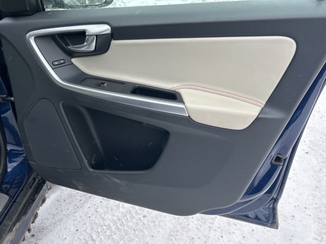 1454816-38 Volvo XC60 Polestar Optimisation D5 AWD Geartronic, 230hp, 2015