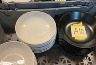 1477776 Various kitchen utensils from a restaurant