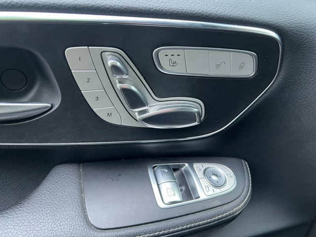 1477789-18 Mercedes-Benz V 300d 4MATIC 9G-Tronic, 239hp, long