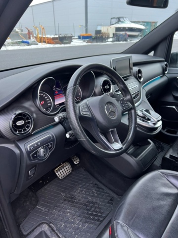 1477789-19 Mercedes-Benz V 300d 4MATIC 9G-Tronic, 239hp, long