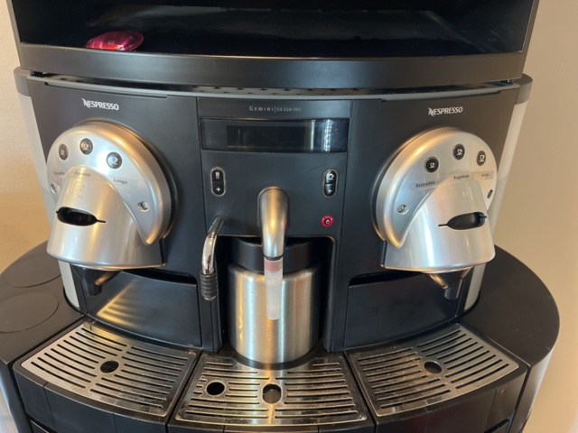 1477793-3 Nespresso Gemini CS220 Pro