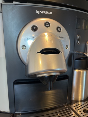 1477793-4 Nespresso Gemini CS220 Pro