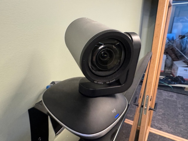 1405440-15 Office/meeting equipment - Tables, chairs, TV, whiteboard, etc.