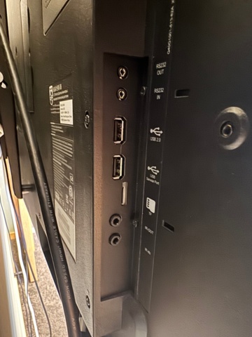 1405440-19 Office/meeting equipment - Tables, chairs, TV, whiteboard, etc.