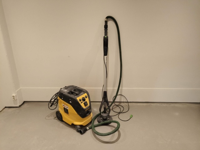 1401250-1 Giraffslip och dammsugare