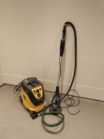 1401250-2 Giraffslip och dammsugare