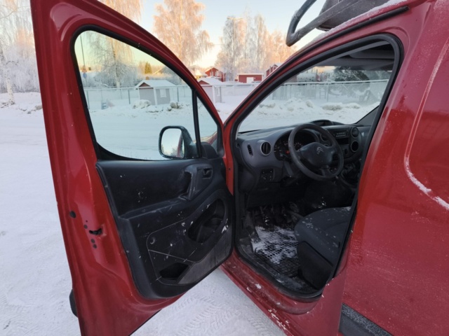 1401262-60 Citroën Berlingo 1.6 HDiF -2015