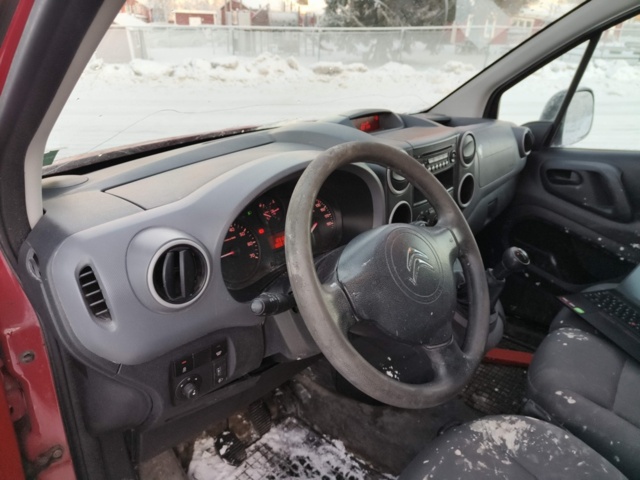 1401262-63 Citroën Berlingo 1.6 HDiF -2015