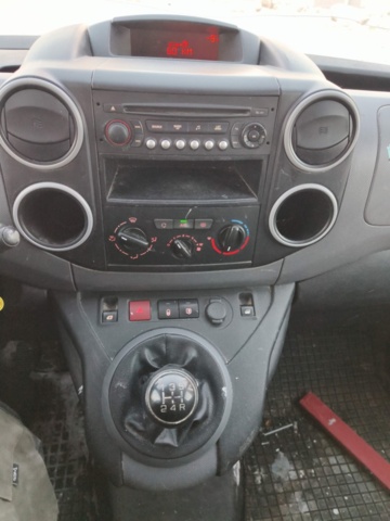 1401262-65 Citroën Berlingo 1.6 HDiF -2015