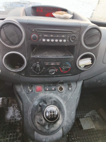 1401265-55 Citroën Berlingo 1.6 HDiF -2015 Reparationsobjekt