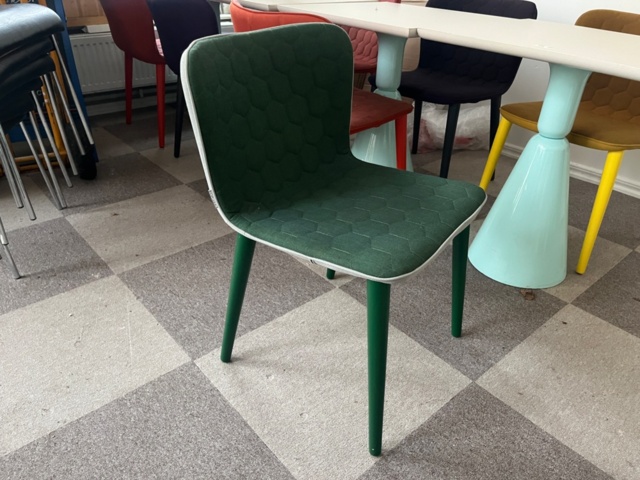 1424053-3 Restaurangbord 12 st och stolar 24 st