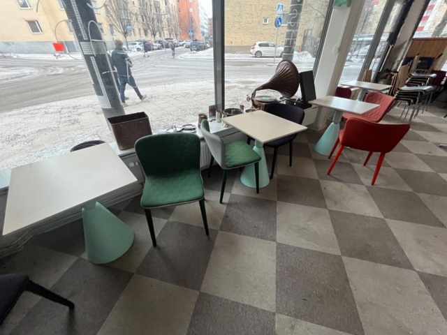 1424053-5 Restaurangbord 12 st och stolar 24 st
